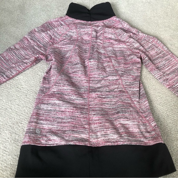 Lululemon Runderful 1/2 Zip - Picture 6 of 9